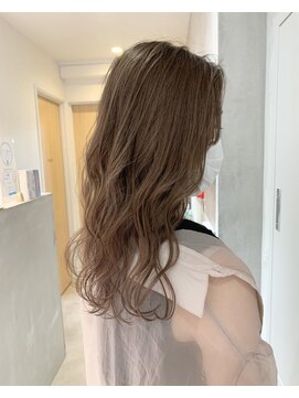 ヨーク(YOKE) YOKE ミルクティーベージュ オージュア ブリーチ