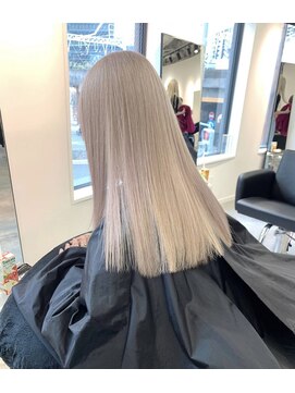 ミラ(MIRA) 大槻勇樹/大阪美容室/梅田美容室/ハイトーンベージュ