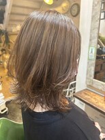 ココロカラ(Cocorokara)&nbsp;くびれスタイル　レイヤースタイルウルフカット20代30代40代50代