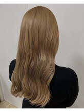 レアール(LeR)&nbsp;ハイトーン巻き髪