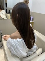 シュヴーブリヤン(cheveux brillants)&nbsp;【湿気に悩む季節の前に】髪に品を宿す、艶ストレート