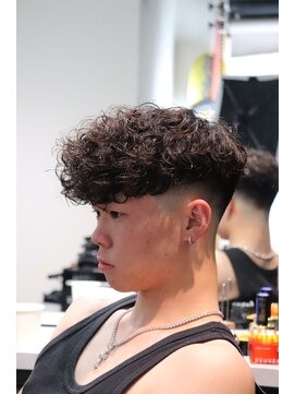 スキルメイト 天神(SKILL MATE) 【SKILL】メンズカット/パーマ/ブリーチ/眉毛/フェザーショート