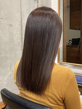 シルフィ(sylph) さらツヤなストレートロング/#BYKARTEトリートメント