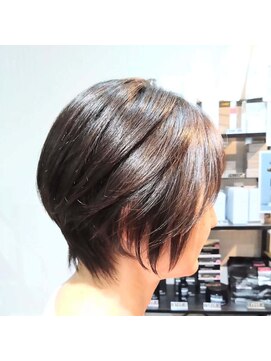 ラルシー(Larucy) ショートボブ