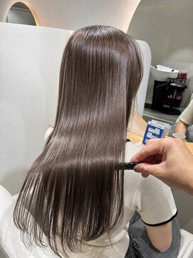 レヴァ(LEVA) 自然な艶を叶える髪質改善×オリーブグレージュ