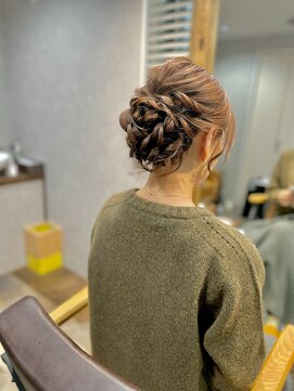 ベルトオブヴィーナス(Belt of venus) 華やかルーズミドルアップ