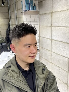 ミナミ(MINAMI) ベリーショートフェードスタイル　国分寺