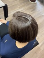 ヴィフ 大船(VIF)&nbsp;ショートヘア/白髪ぼかし/白髪/ハイライト/ショートボブ/大船駅