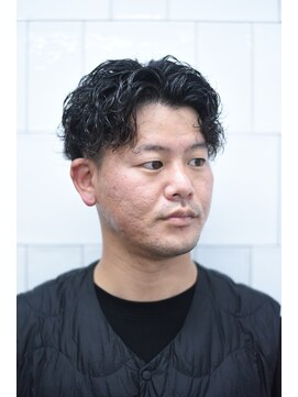 メリケンバーバーショップ フクオカ(MERICAN BARBERSHOP FUK) ハイライトマッシュパーマウルフアッシュブラック