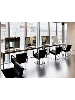 丁寧なカウンセリングで理想のデザインに[堺東/堺東駅/ブリーチ/ダブルカラー/ハイライト／インナーカラー]