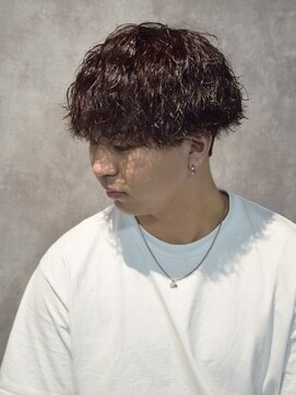 スウェルホワイト(SWELL WHITE) 波巻きスパイラルレッドブラウンカラー　福岡メンズ美容室　香椎