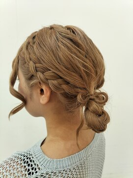 ゼル ビッグアイ(ZELE) リボンアレンジ