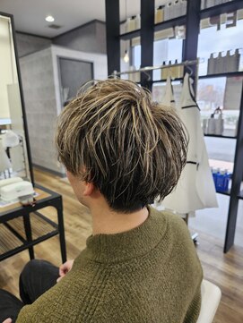 ウーラバイウェルズ 大和八木(U-ra by wells) Men'sミディアム