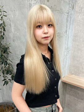 アロ 大阪梅田(alo) 【momoa】ブロンドベージュヘア《ブリーチ/大阪梅田》