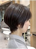 表参道丸みショートボブレイヤーカットアッシュグレー50代◯