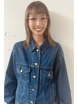 シロップ(Syrup)&nbsp;ショートバングのミディアムスタイル