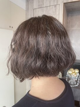 柔らかパーマで叶える◎愛されゆるふわボブ