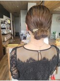 シンプルまとめ髪