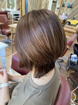 ルネッサンスヘアー ラファエロ(RAFFAELLO) ウルフボブ ベージュブラウン明るい白髪染めエドルクオンカラー