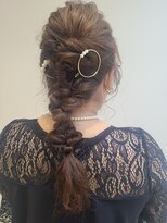 ケンジ 横須賀中央(KENJE)&nbsp;編みおろしヘアアレンジ