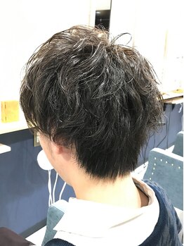 リースヘアーアート(LLIEHTH HAIR ART)の写真/仕事の休憩時間にさくっとメンテナンス！計算し尽くされた再現性の高いCutでON/OFFキマる理想のStyleを！