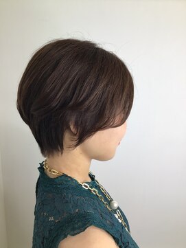 リルウ 阿倍野キューズモール(LILOU) 大人可愛いショート