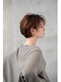 チェリーブラウン/大人可愛い前下がりショートボブ/くびれヘア