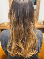 チョキチョキヤサン(ChokiChokiyasan)&nbsp;抜け感波巻きロング