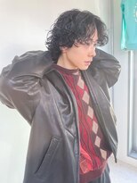 ヒビヲ(HIBIO)&nbsp;ツイストスパイラルパーマツーブロックメンズマッシュメンズヘア