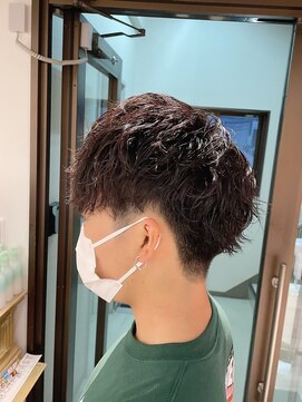 コワファーストナガサキシャンプーボーイ(COIFF1RST NAGASAKI SHAMPOO BOY) ソフトツイストスパイラル　長崎メンズパーマ