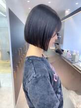 ロンドクロエ 横浜(Lond Chloe) 外ハネボブレイヤーボブミディアムストレートウルフレイヤー横浜