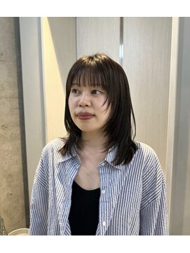 オルセン ディービーエー バルーンヘアー(OLSEN D.B.A BALLOON HAIR) ミディアムヘア/レイヤーカット/ハイレイヤー/オリーブブラウン