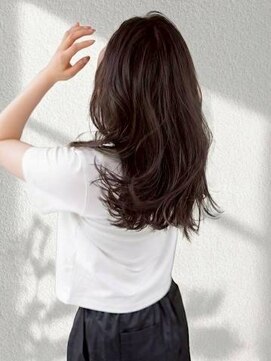 ミロアヴィタ 平尾(miroa vita) アッシュブラウン髪質改善 艶髪 顔周りカット 透明感カラー