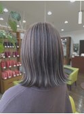さりげなく映える大人アンブレラカラー