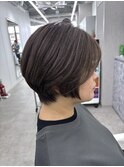 大人くびれショートボブ×ナチュラルハイライト