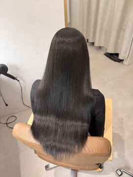 スラッシュホワイト テラッソ前店(SLASH white) 髪質改善/縮毛矯正/トリートメント/姫路