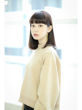 グロウ バイ グラフィー(GLOW by Graphy) graphy☆重めバングで大人可愛いナチュラルストレート