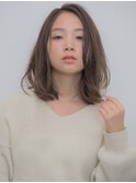 艶感ミディーボブ