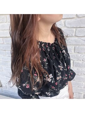 エルフ(elf) ピンクベージュ × インナーカラー