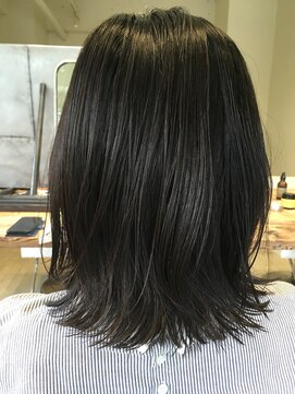 ヘアメイク ミッカ(HAIR MAKE MICCA) 毛束のニュアンスで隙を与える夏の切りっぱなし 石原 ダイスケ