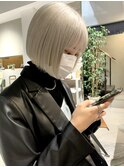 ブリーチ/ホワイト& ホワイトベージュ ハイトーン ボブ 城倉担当