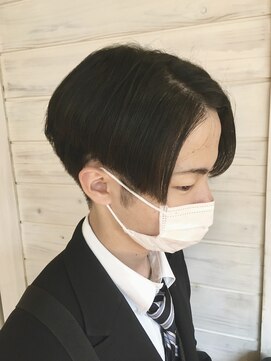 オーシャン(Ocean) ［OCEAN　Hair&Life高田徹]テクノ風センターパート☆