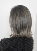 20代30代大人可愛いグレージュ透明感ハイライト艶感外ハネボブ