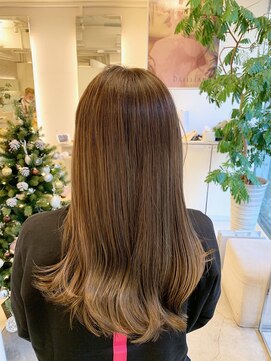 ヘアーアンドメイク ブリリアント(hair&make BRILLIANT) フローディアトリートメント　40代ヘア　50代ヘア　白髪ぼかし