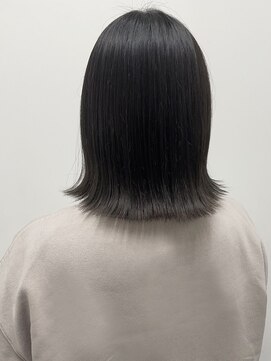 ウクラ バイ レシッド 池袋(uchla by rcid) 艶髪ロブ外ハネボブワンカール×アッシュオリーブダークアッシュ