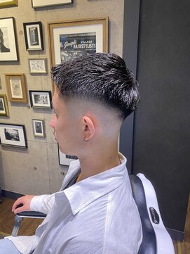 ステイゴールド 新百合ヶ丘(STAY GOLD) スキンフェードアップバングクロップ