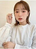 耳かけシンプル外ハネミディシースルーワイドバング