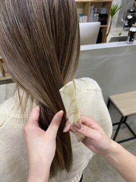 フリーラ 京都河原町三条店(freera) ハイライトで明るく☆ベージュカラー