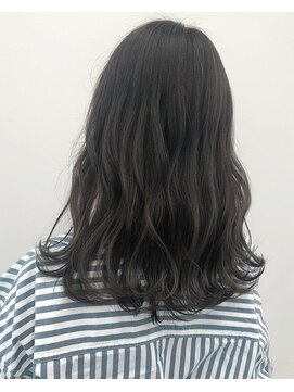 クールブ(Courbe) 髪の赤みサヨナラ!人気のオリーブグレージュカラー