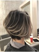 ショートボブのバレイヤージュカラー☆